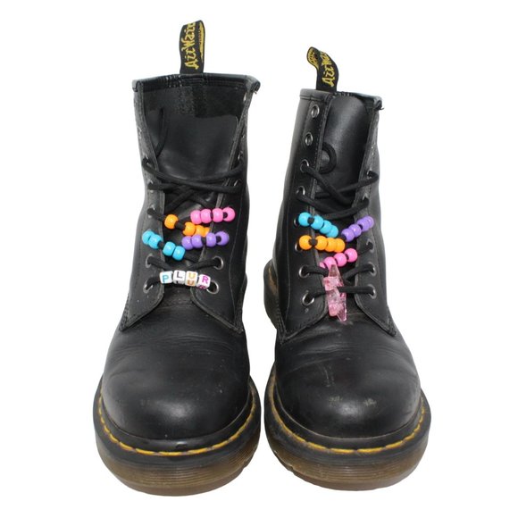 Doc Martens Womens Size 7 Air Wair Combat Boots Black Leather Beaded Laces 11821 - Picture 2 of 13